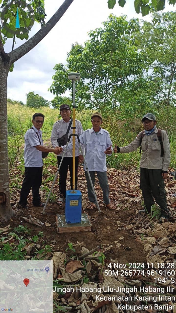 Tim Pilar Banjar 2 Sukses Pasang Tanda Batas Desa di Jingah Habang